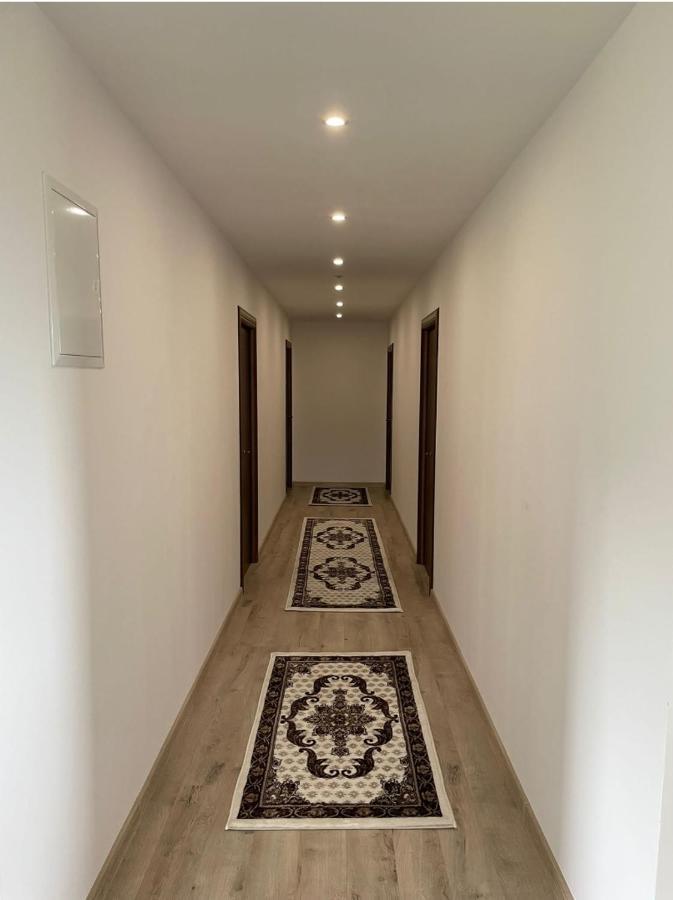 Karacsony Guest House Gyimesfelsőlok Kültér fotó