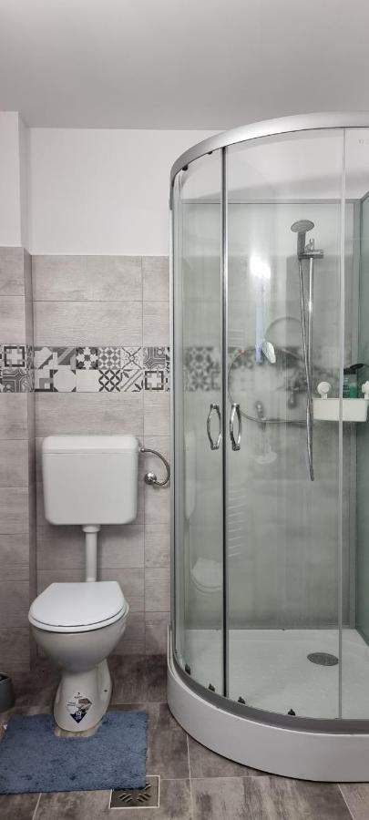 Karacsony Guest House Gyimesfelsőlok Kültér fotó